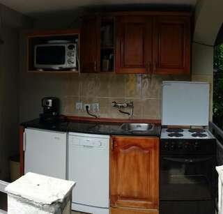 Гостевой дом Apartments MM Свети-Стефан Апартаменты с 1 спальней (для 3 взрослых)-2